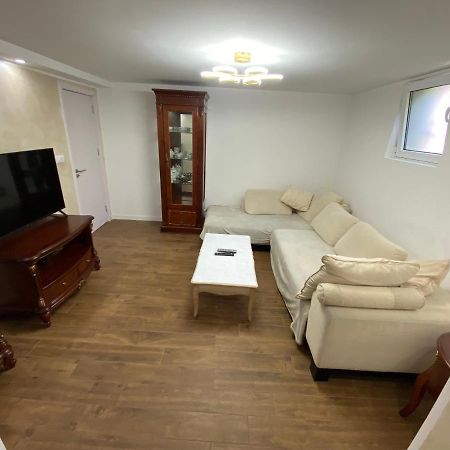 Baron Apartment Belgrad Exteriör bild